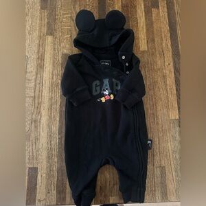 GAP Black Mickey Disney Baby Jumpsuit Romper Onesie 3 months